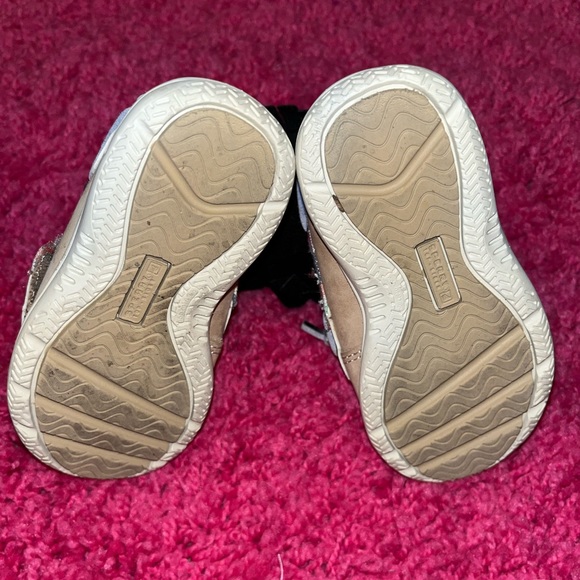 Toddler Sperry Shoes - Picture 2 of 3